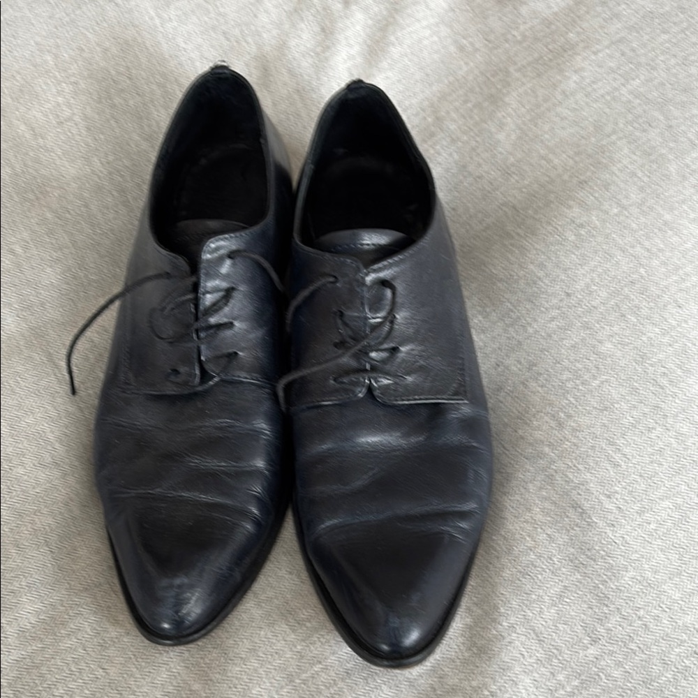 Classic Oxfords Navy blue woman’s Dress Shoes
